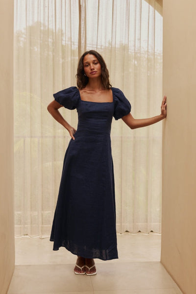 sophia-dress-dresses-1211362610_600x600.jpg